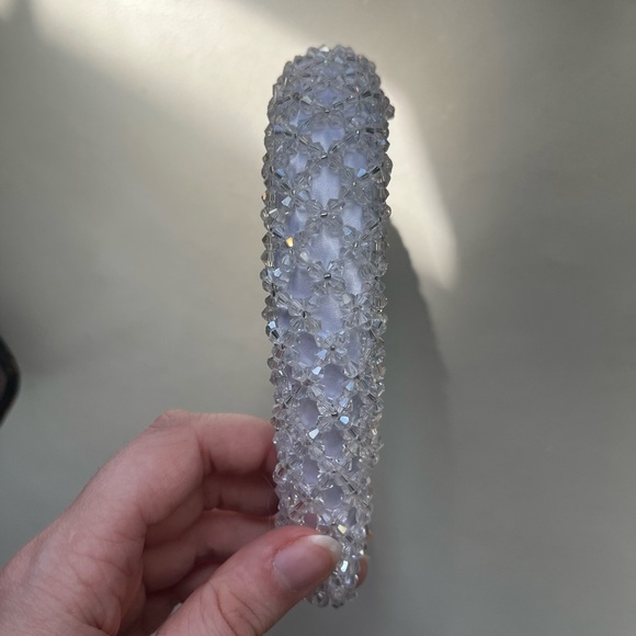 White headband - Picture 4 of 4